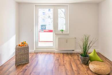 Wohnung zur Miete 348 € 3 Zimmer 60 m² 2. Geschoss frei ab 01.09.2025 Kirchhoffstr. 32f Siegmar 850 Chemnitz 09117