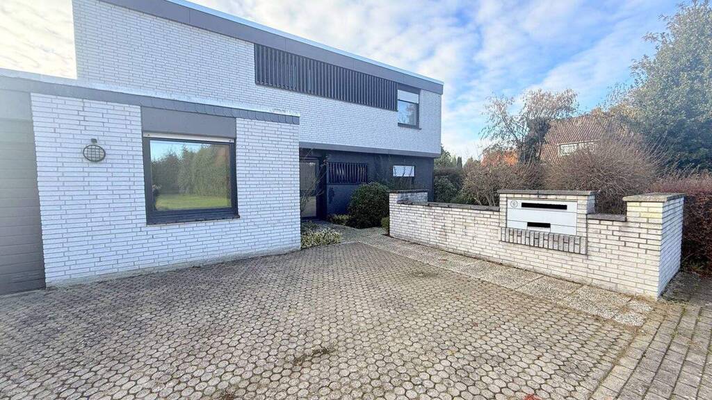 Bürofläche zur Miete 990 € 3 Zimmer 63 m² Bürofläche Bassum 27211