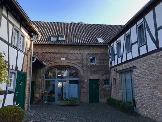 Mehrfamilienhaus zum Kauf - Erstbezug als Kapitalanlage geeignet 5.950.000 € 1.394 m² 1.869 m² Grundstück Lengsdorf Bonn 53127