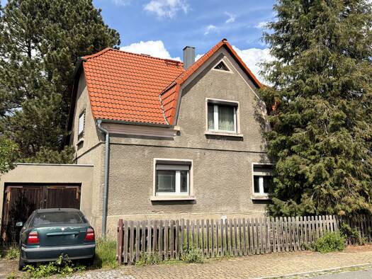 Einfamilienhaus zum Kauf 68.000 € 4 Zimmer 143 m² 845 m² Grundstück frei ab sofort Glaubitz Glaubitz 01612