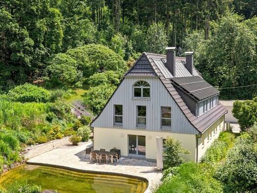 Einfamilienhaus zum Kauf 825.000 € 5 Zimmer 246,6 m² 1.837 m² Grundstück Einsiedel Einsiedel 09123