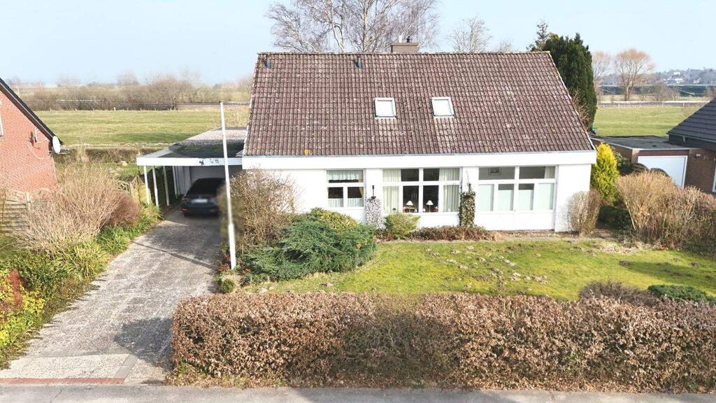 Einfamilienhaus zum Kauf 286.000 € 6 Zimmer 142 m² 763 m² Grundstück Meldorf 25704