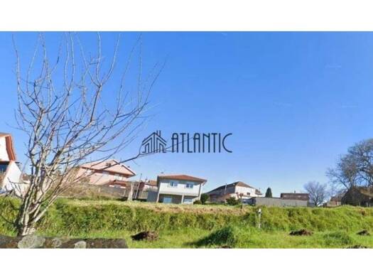 Wohn- und Gewerbegrundstück zum Kauf 85.000 € Vigo 36215