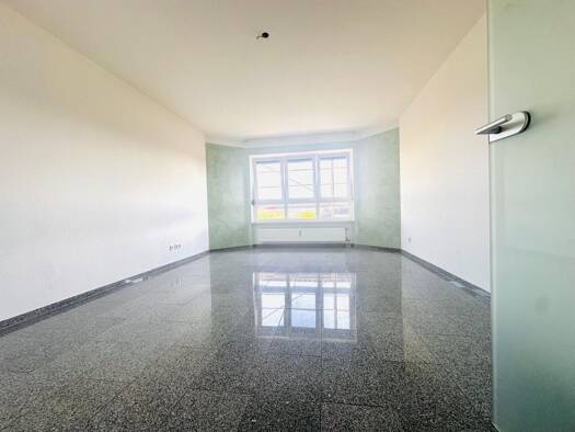 Wohnung zur Miete 680 € 1 Zimmer 25 m² Geschoss 5/7 frei ab sofort Düsseldorfer Straße 19 Wetzendorf Nürnberg 90425