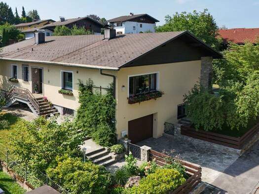 Einfamilienhaus zum Kauf 798.000 € 6 Zimmer 133,1 m² 1.018 m² Grundstück frei ab 01.04.2027 Henndorf am Wallersee 5302