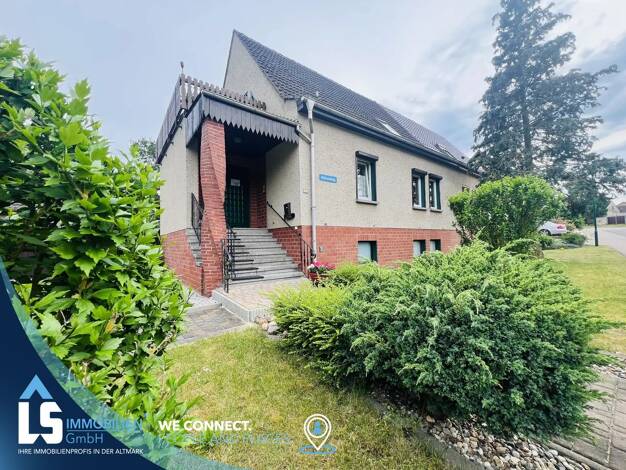 Doppelhaushälfte zum Kauf 244.000 € 4 Zimmer 116 m² 750 m² Grundstück frei ab 01.04.2027 Borstel Stendal 39576