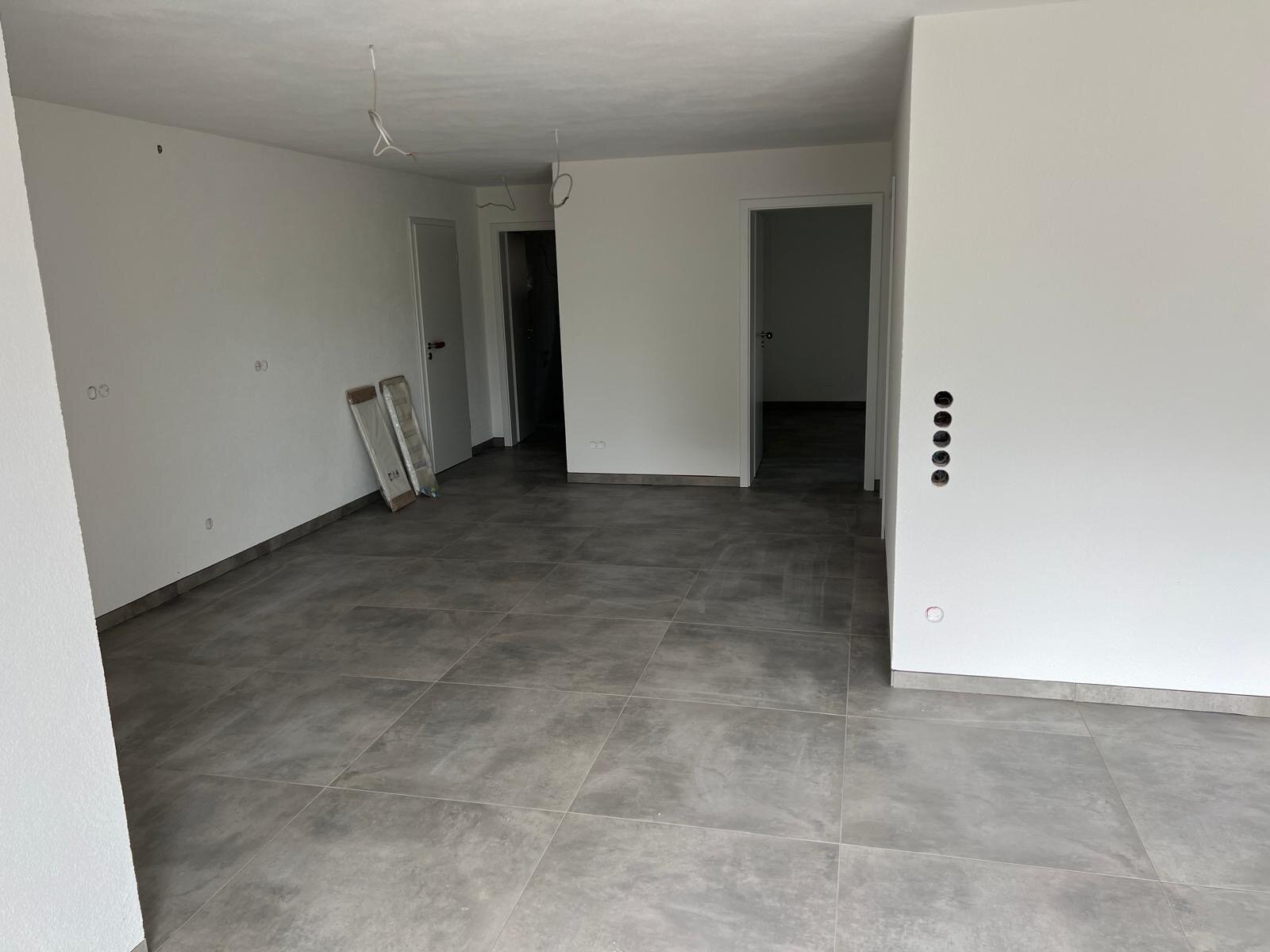 Terrassenwohnung zur Miete 950 € 3,5 Zimmer 90 m²<br/>Wohnfläche ab sofort<br/>Verfügbarkeit Sulz Sulz am Neckar 72172