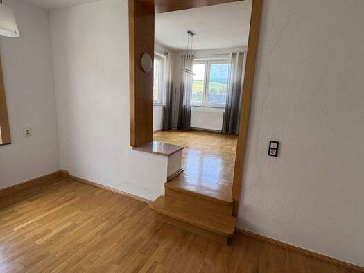 Mehrfamilienhaus zum Kauf 129.000 € 19 Zimmer 300 m² 790 m² Grundstück Ellefeld 08236