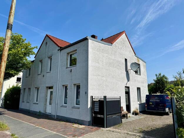 Mehrfamilienhaus zum Kauf 480.000 € 9 Zimmer 240 m² 897 m² Grundstück Neuengroden Wilhelmshaven 26386