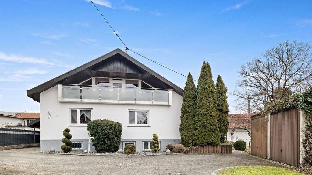 Einfamilienhaus zum Kauf 497.000 € 7 Zimmer 306 m² 965 m² Grundstück Dietingen 78661