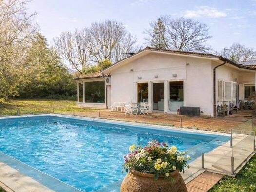 Haus zum Kauf 990.000 € 290 m² Lucca 55100