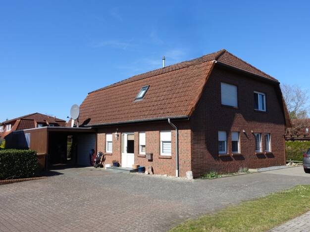 Doppelhaushälfte zum Kauf 170.000 € 4 Zimmer 93 m² 366 m² Grundstück frei ab sofort Wagenfeld Wagenfeld 49419