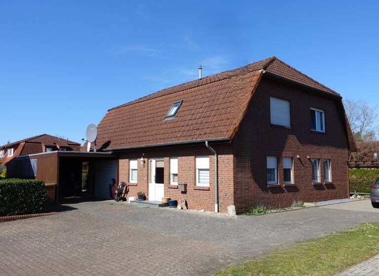 Doppelhaushälfte zum Kauf 170.000 € 4 Zimmer 93 m²<br/>Wohnfläche 366 m²<br/>Grundstück ab sofort<br/>Verfügbarkeit Wagenfeld Wagenfeld 49419