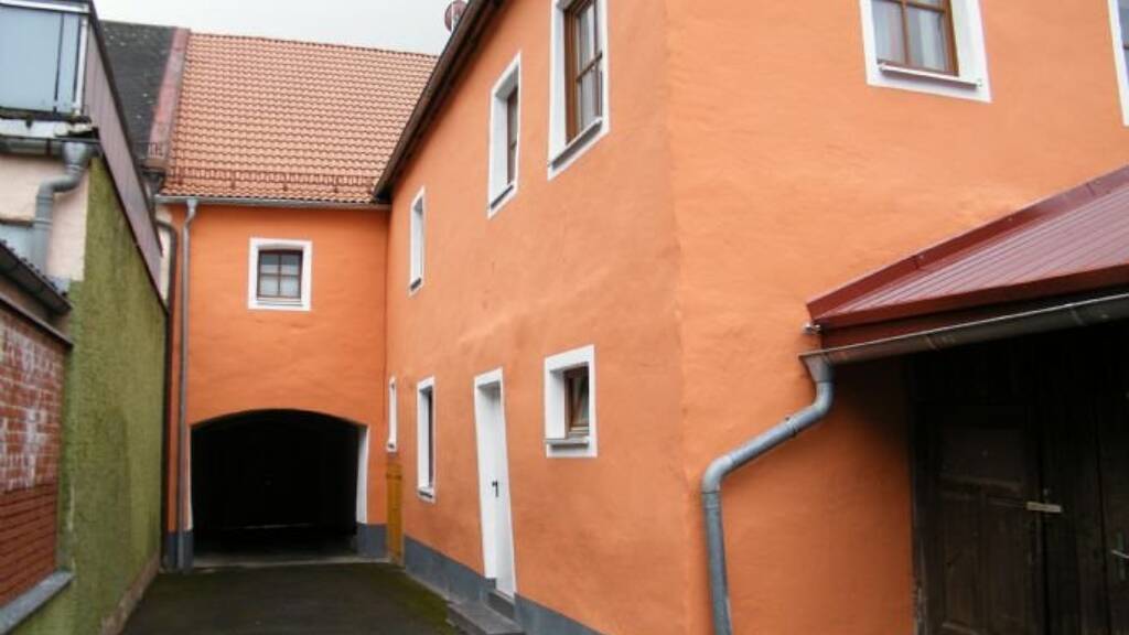 Stadthaus zum Kauf 350.000 € 8 Zimmer 180 m² 300 m² Grundstück Mitterteich 95666