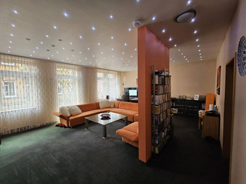 Mehrfamilienhaus zum Kauf provisionsfrei 220.000 € 9 Zimmer 296 m² 282 m² Grundstück Schützenplatzstr. 1 Nördl. Stadtgeb. - Hauptbhf-Bunker Hil Pirmasens 66953