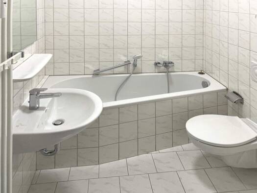 Wohnung zur Miete 373 € 2 Zimmer 48,4 m² 12. Geschoss Friedrich-Engels-Straße 49 Johannesplatz Erfurt 99086