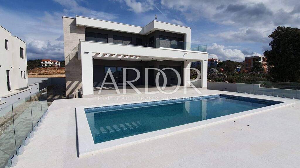 Einfamilienhaus zum Kauf 1.550.000 € 5 Zimmer 750 m² Grundstück Novalja 53291