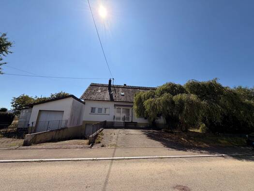 Einfamilienhaus zum Kauf 410.000 € 6 Zimmer 159 m² 4.543 m² Grundstück Zepfenhan Rottweil 78628