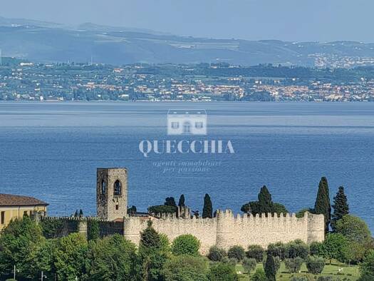 Grundstück zum Kauf 1.100 m² Grundstück Torri del benaco