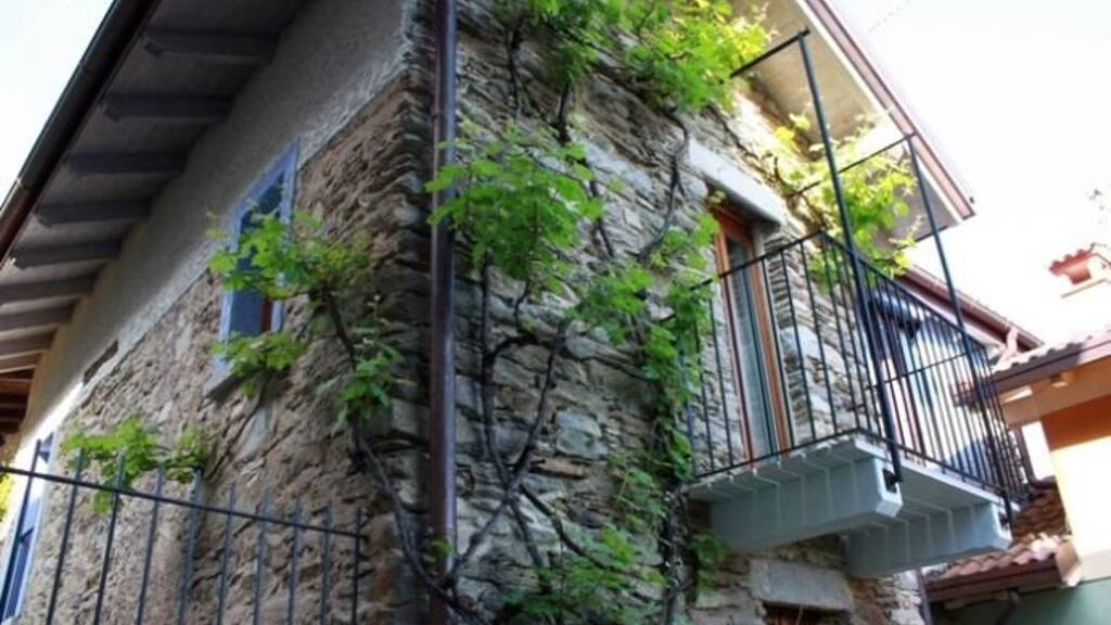 Studio zum Kauf 249.000 € 3,5 Zimmer 90 m² 1. Geschoss Oggebbio 28824 