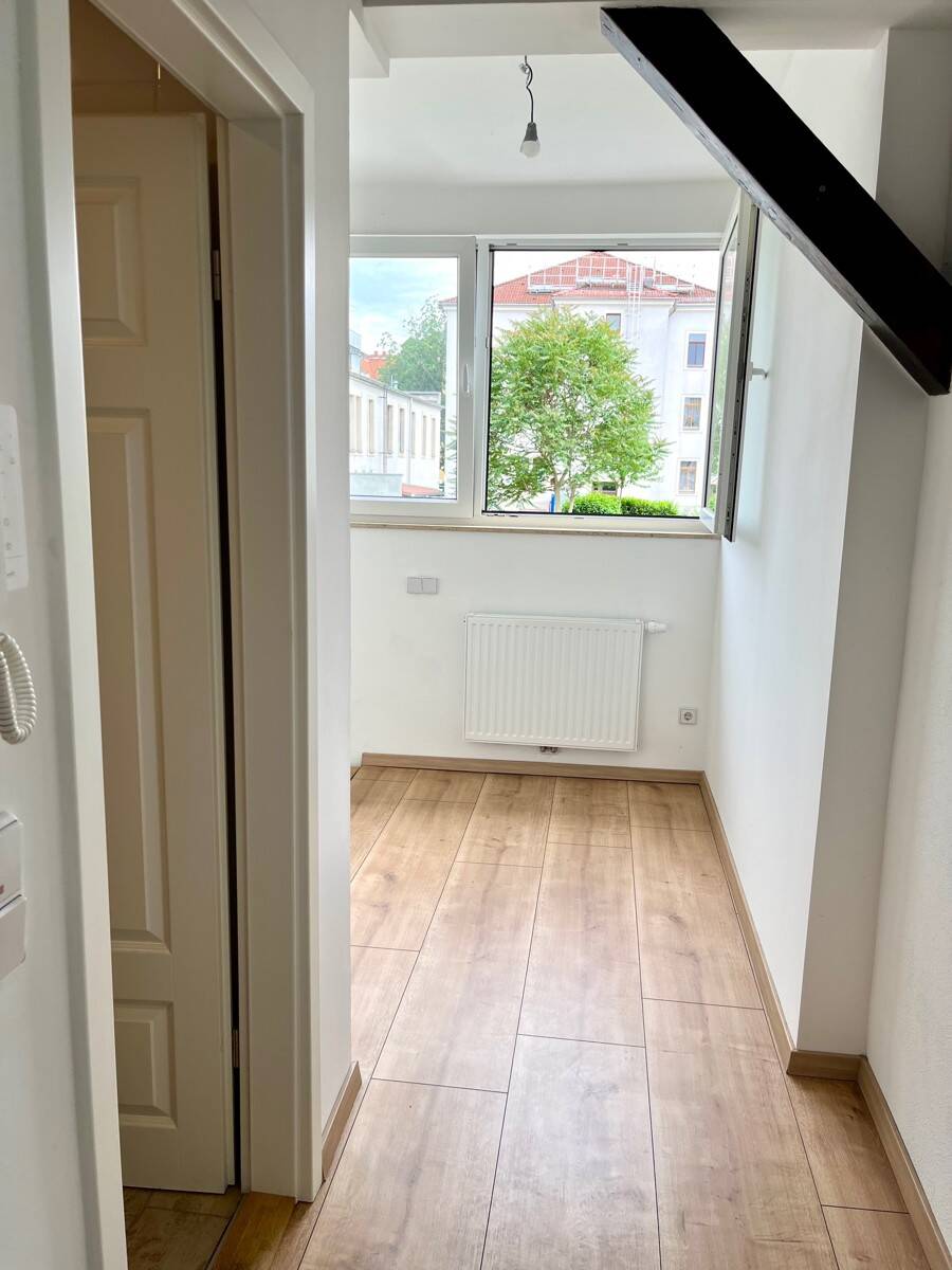 Property thumbnail 12