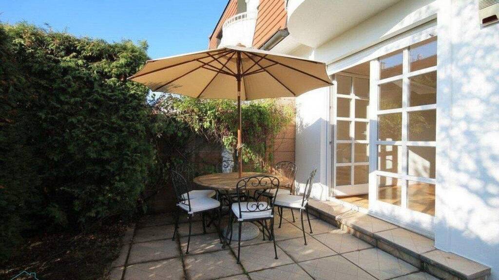 Haus zur Miete 3.230 € 6 Zimmer 210 m² 150 m² Grundstück frei ab 01.04.2026 Wien 1130