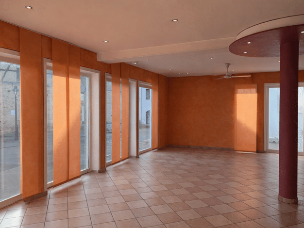 Laden zur Miete 1.500 € 155 m² Verkaufsfläche Waldenbuch 71111