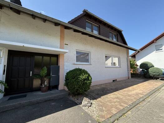 Doppelhaushälfte zum Kauf 459.000 € 5 Zimmer 150,4 m² 302 m² Grundstück frei ab sofort Neudorf Graben-Neudorf 76676