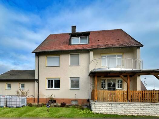 Mehrfamilienhaus zum Kauf 395.000 € 9 Zimmer 207 m² 1.310 m² Grundstück Engelmannsreuth Prebitz 95473