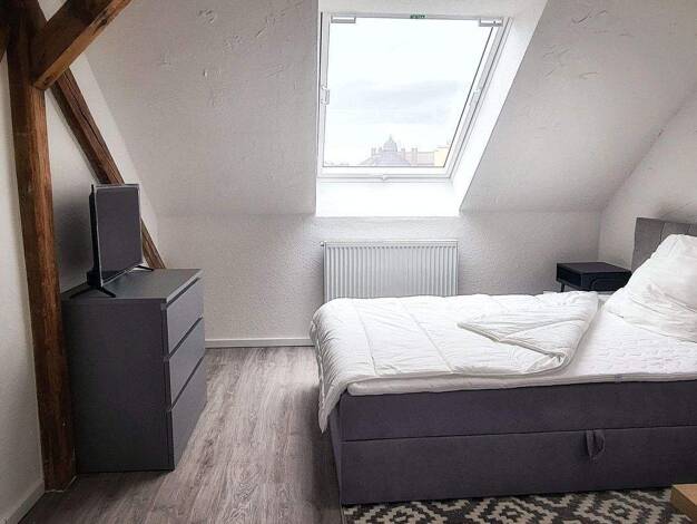 WG-Zimmer zur Miete Wohnen auf Zeit 525 € 14 m² 5. Geschoss frei ab sofort Roßdorfer Strasse 00 Bornheim Frankfurt am Main 60385