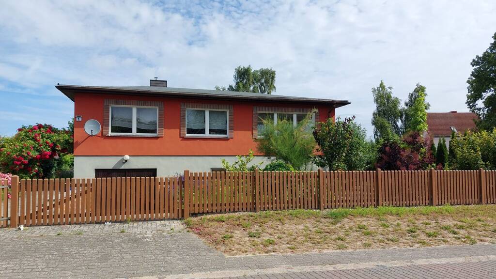 Einfamilienhaus zur Miete 1.300 € 4 Zimmer 145 m² 700 m² Grundstück frei ab 01.05.2026 Wusterhusen 17509