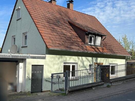 Einfamilienhaus zum Kauf 185.000 € 6 Zimmer 172 m² 674 m² Grundstück frei ab sofort Bad Salzschlirf 36364
