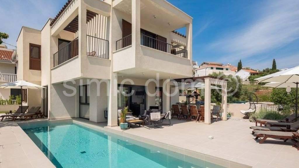 Haus zum Kauf 1.395.000 € 4 Zimmer 290 m² Okrug