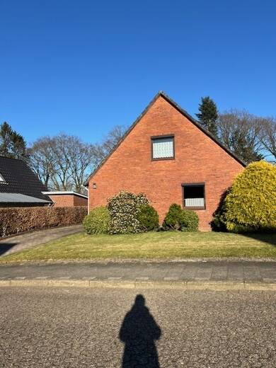 Einfamilienhaus zum Kauf 235.000 € 3 Zimmer 110 m² 1.043 m² Grundstück Wildeshausen 27793