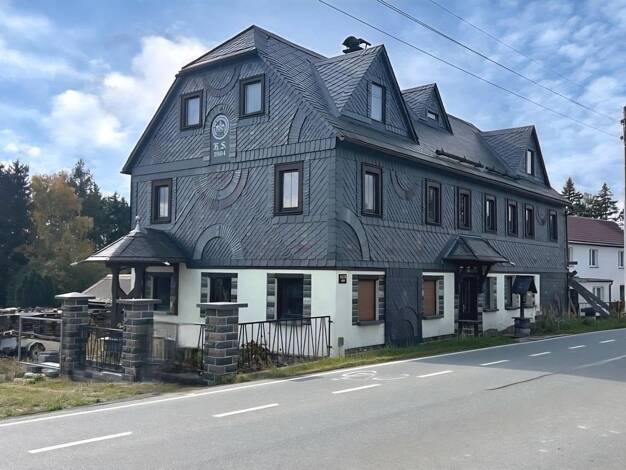 Einfamilienhaus zum Kauf 73.000 € 9 Zimmer 190 m² 4.370 m² Grundstück Beiersdorf 02736