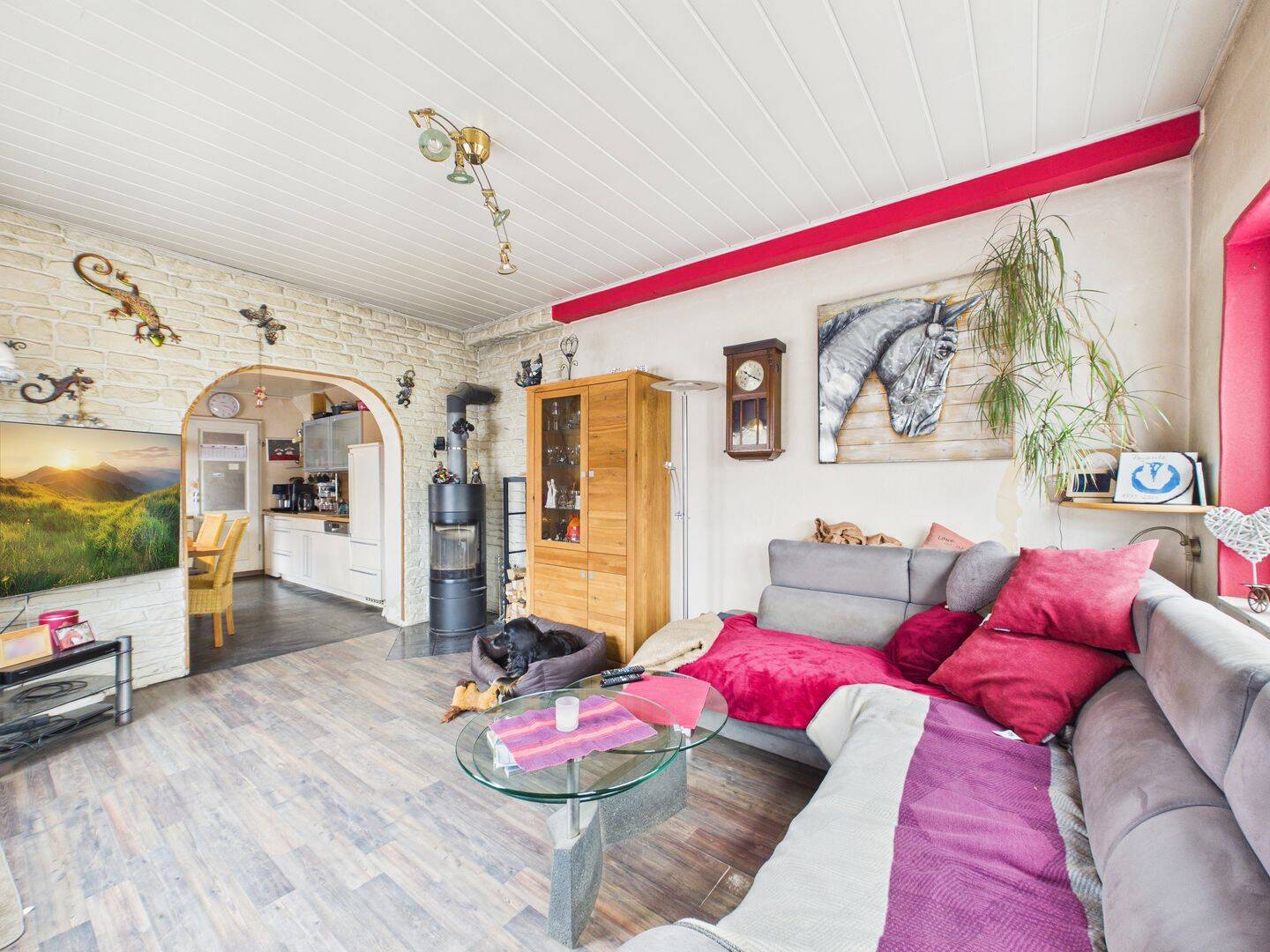 Immobilie in Gießen - Großzügiges Wohnhaus mit Einliegerwohnung und Garten in zentraler Lage von Kleinlinden - Bild 3