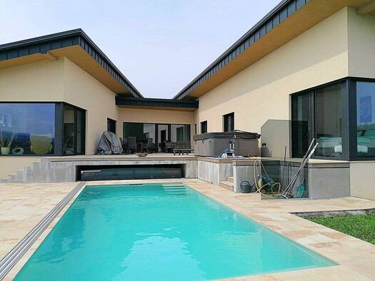 Haus zur Miete 2.800 € 5,5 Zimmer 260 m² 1.290 m² Grundstück frei ab 01.03.2026 Oberhaag 8455