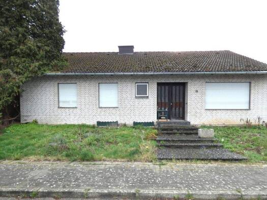 Haus zum Kauf 269.000 € 4 Zimmer 119 m² 668 m² Grundstück frei ab sofort Koslar Jülich 52428