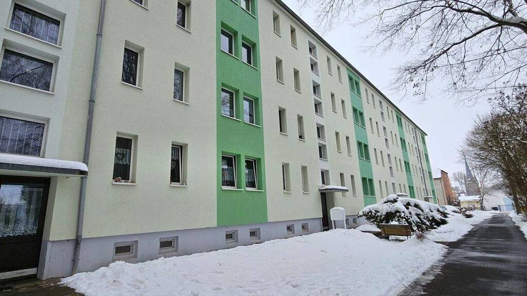 Wohnung zum Kauf 39.900 € 4 Zimmer 76 m² 2. Geschoss frei ab 01.03.2026 Bahnhofstraße 24 Großengottern 99991