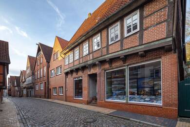 Einfamilienhaus zum Kauf 210.000 € 9 Zimmer 280 m² 602 m² Grundstück Lauenburg/Elbe 21481