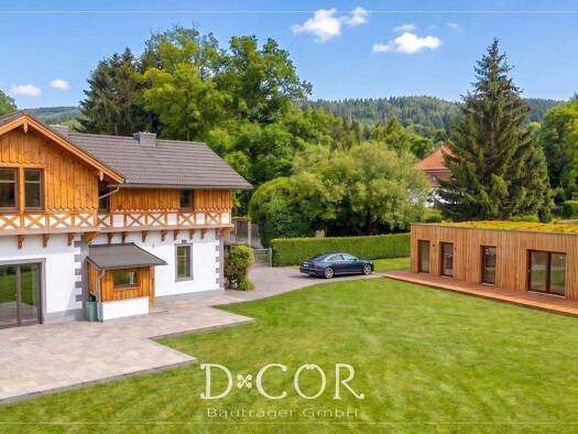 Einfamilienhaus zum Kauf 300.000 € 10 Zimmer 170 m² 2.513 m² Grundstück frei ab sofort Kurort Oybin Oybin 02797