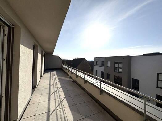 Wohnung zur Miete 820 € 2 Zimmer 57,9 m² 3. Geschoss frei ab sofort Erligheim 74391