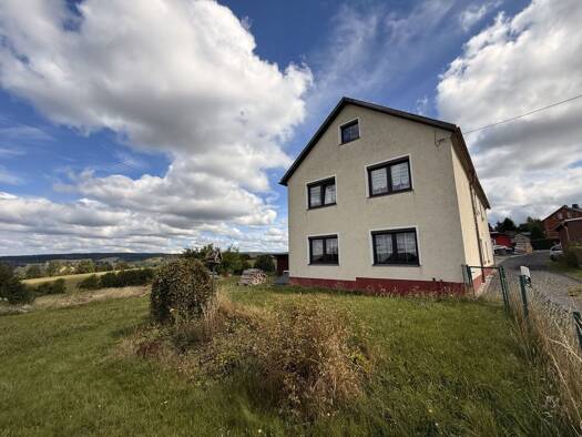 Mehrfamilienhaus zum Kauf 99.000 € 6 Zimmer 186 m² 3.500 m² Grundstück frei ab sofort Adorf 08626