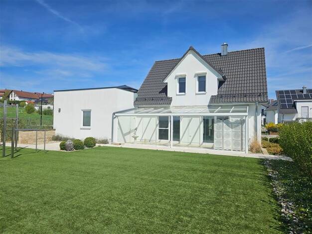 Einfamilienhaus zum Kauf 695.000 € 4,5 Zimmer 147 m² 607 m² Grundstück frei ab sofort Oggenhausen Heidenheim 89522