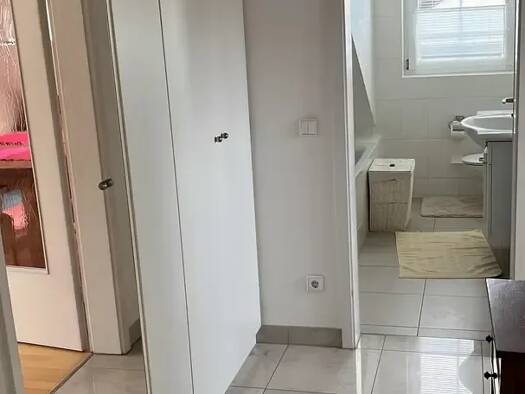 Wohnung zur Miete 700 € 2,5 Zimmer 75 m² frei ab sofort Wildenfelser Straße 22 Aubing-Lochhausen-Langwied München 81249