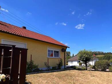 Bungalow zum Kauf 450.000 € 3 Zimmer 110 m² 740 m² Grundstück frei ab sofort Hallerndorf Hallerndorf 91352