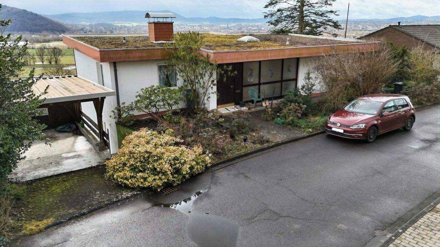 Immobilie in Meinhard - Unverbaubarer Blick übers Werratal! - Bild 3