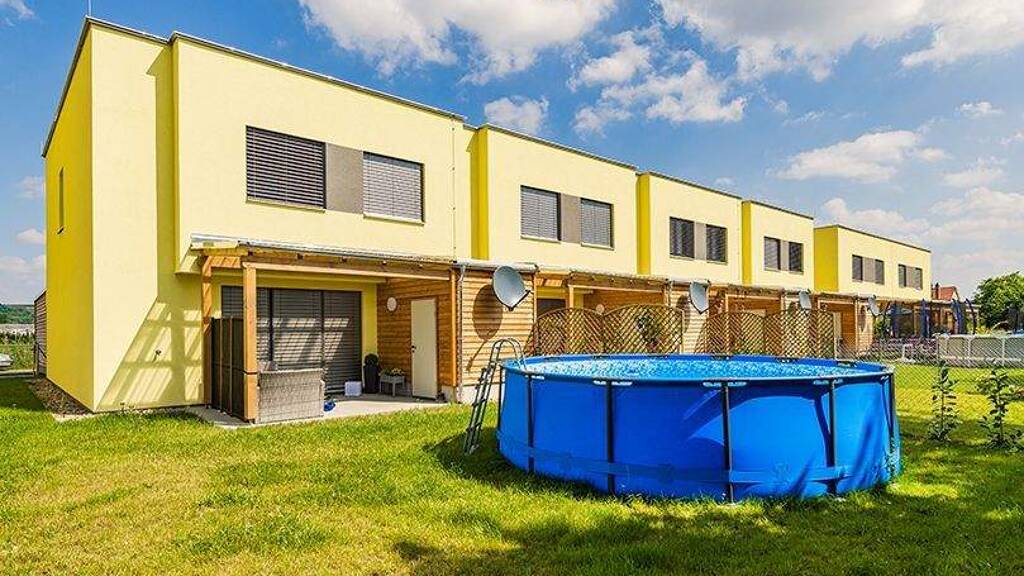 Reihenmittelhaus zur Miete 865 € 104,7 m² Pfaffenwiese 9/1 Haugsdorf 2054