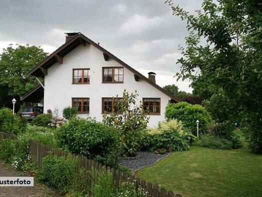 Mehrfamilienhaus zum Kauf 420.000 € 8 Zimmer 208 m² 554 m² Grundstück Rohrbach Sinsheim 74889