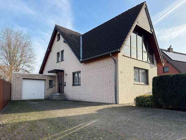 Einfamilienhaus zum Kauf 525.000 € 7 Zimmer 210 m² 549 m² Grundstück Berenbostel Garbsen 30827